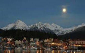 Totem Square Hotel And Marina Sitka Exterior foto